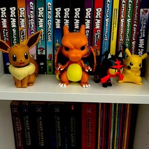 Pokemon figurines